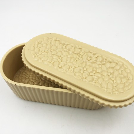 Boite ovale vide demi ouverte beilsens en cire d'abeille