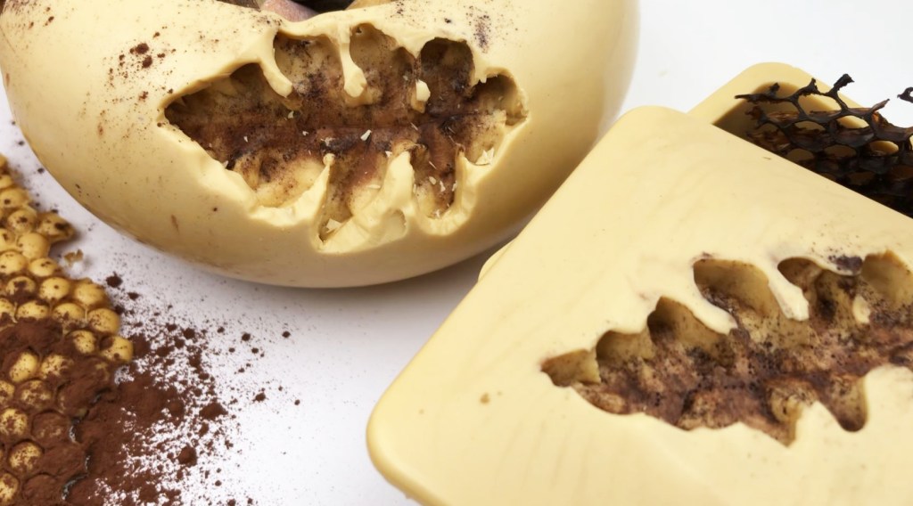 Nos pigments marron cire d'abeille feuille marron