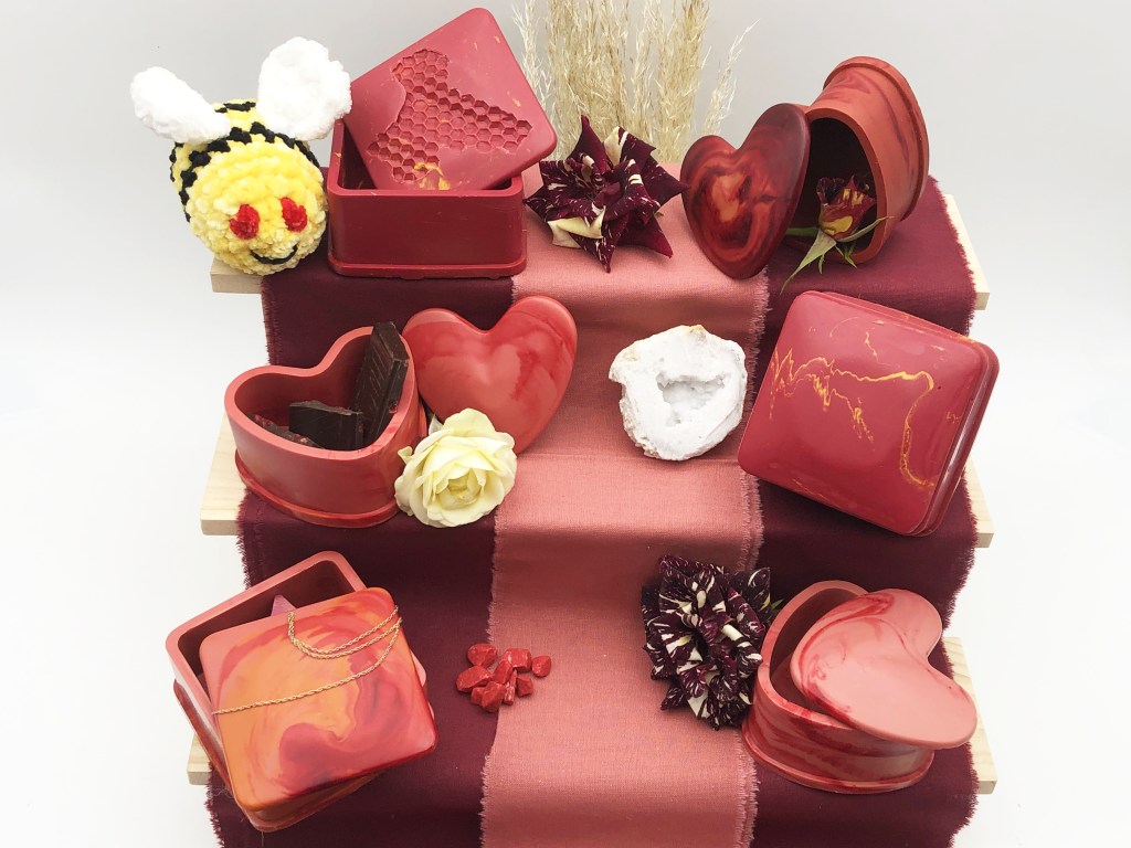 Accueil boite en cire d'abeille BEILSENS rouge